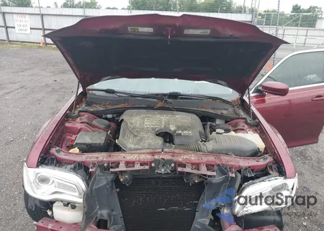 2017 Chrysler 300 Limited из США, поврежденный, VIN 2C3CCAAG4HH661953